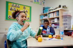 171113Schoolfruit391.jpg 171113Schoolfruit391.jpg